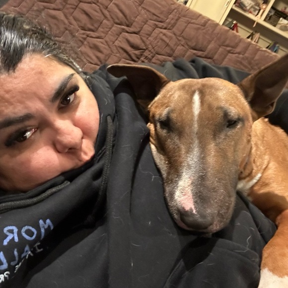 Meet your Posher, Denise - Picture 2 of 2